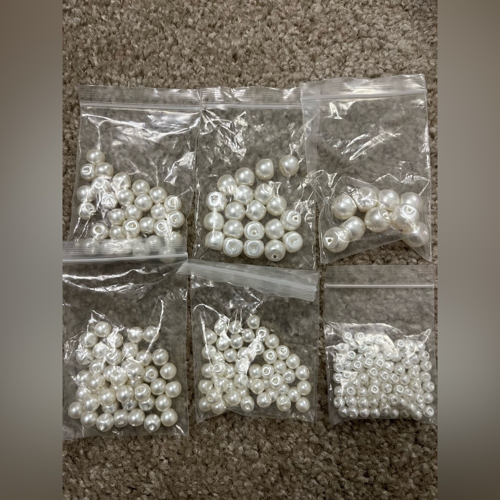 Sewing set of pearls